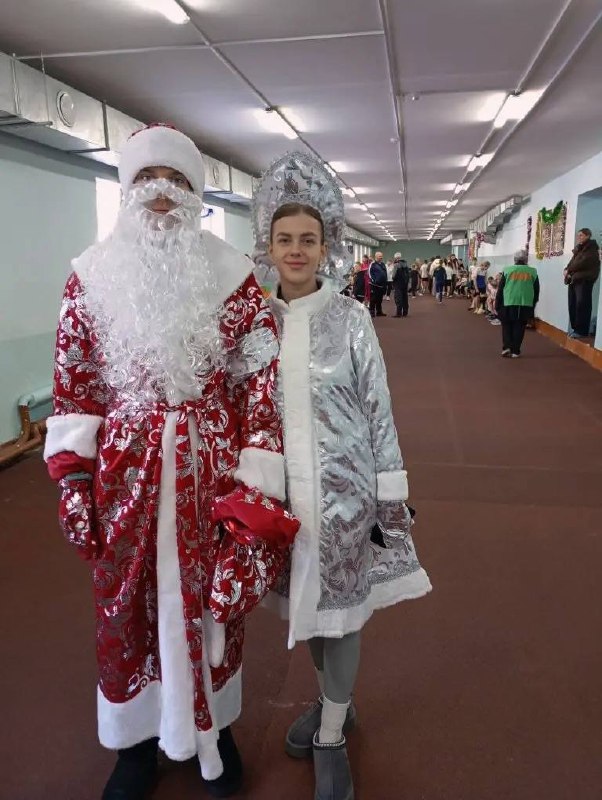 photo 5337230566413241317 x